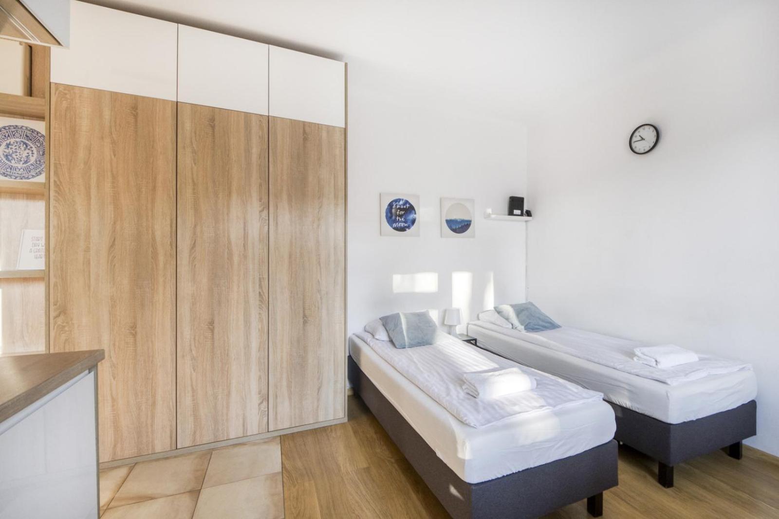 Labo Apartment Solidarnosci Warschau Buitenkant foto